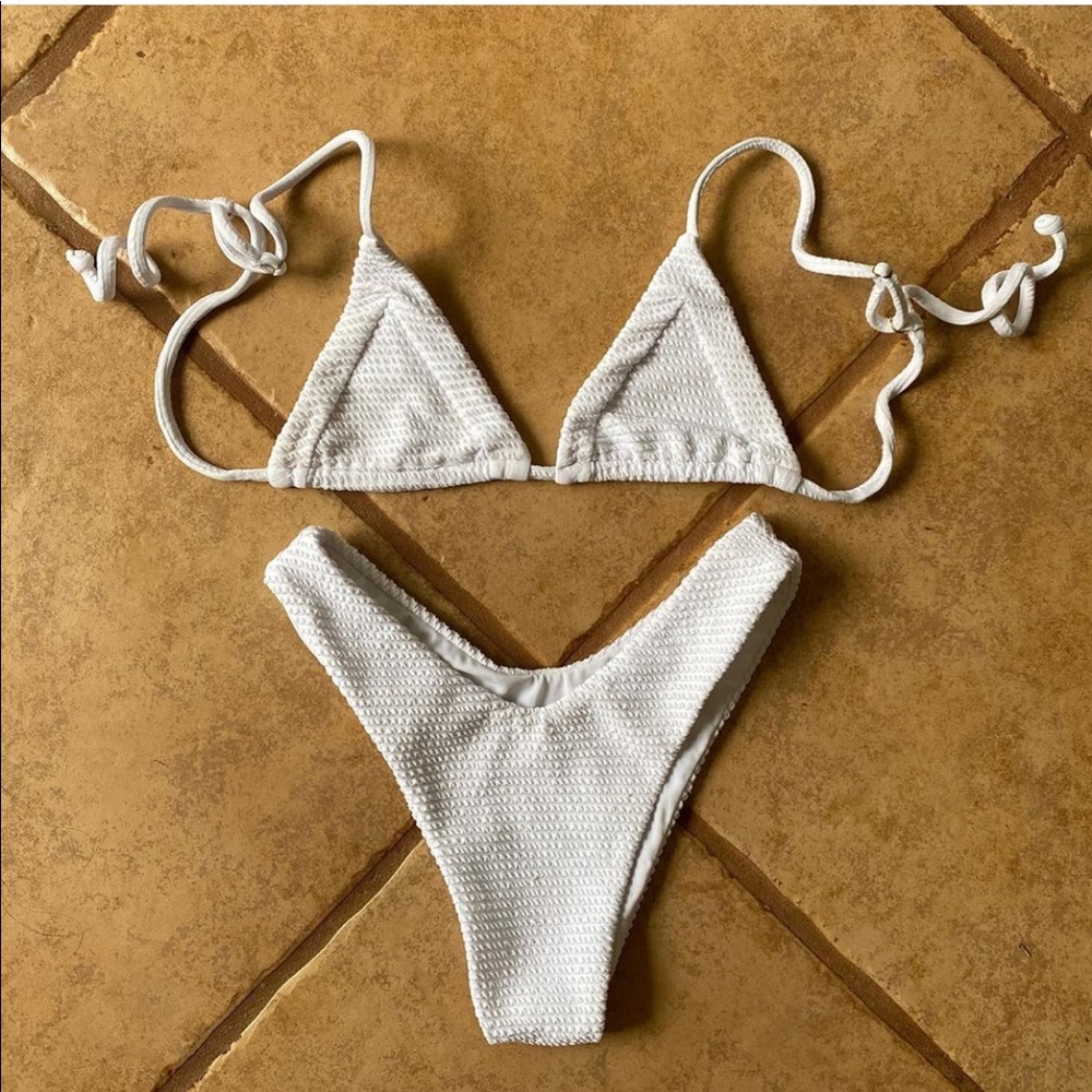 La Hana Swim White Ribbed set